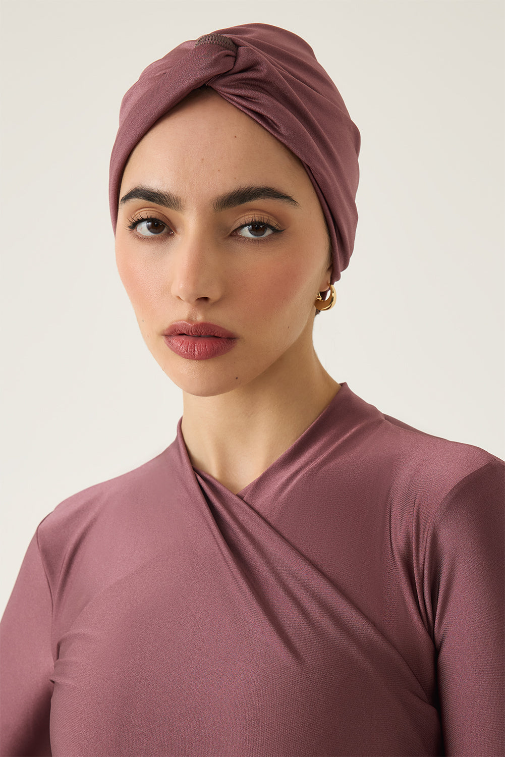 #color_plum
